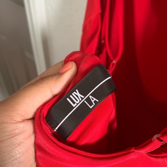 SOLD‼️ Lux LA Red Dress - Picture 3 of 3